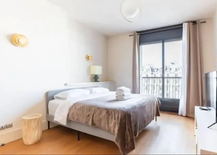 Avenue Montaigne Luxury 2br 4p Appartamento *